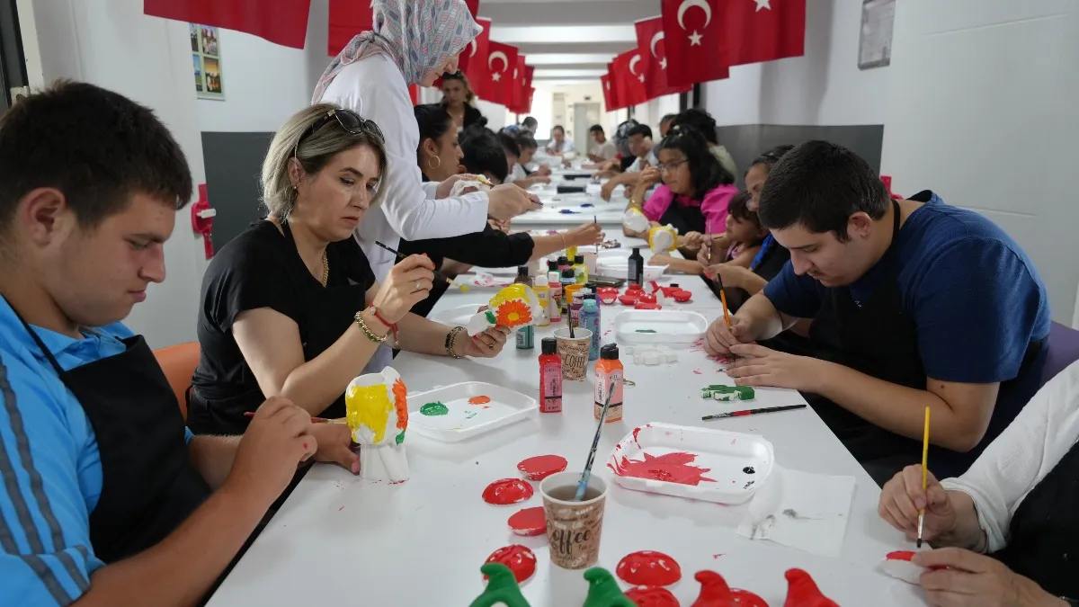 Samsun'da bu okulda yaz tatili yok: Özel öğrenciler üreterek öğreniyor
