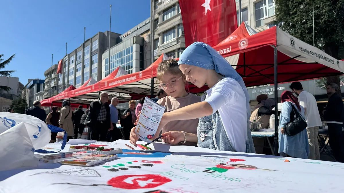 Samsun’da çocuklar Gazze için çizdi: ‘Filistinli çocuklar özgürce yaşasın’