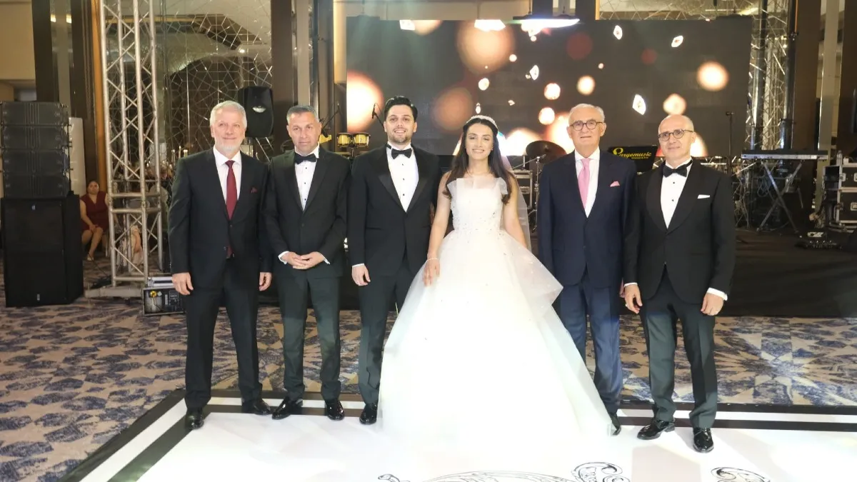 Samsun'da görkemli düğünle mutluluğa 'evet' dediler