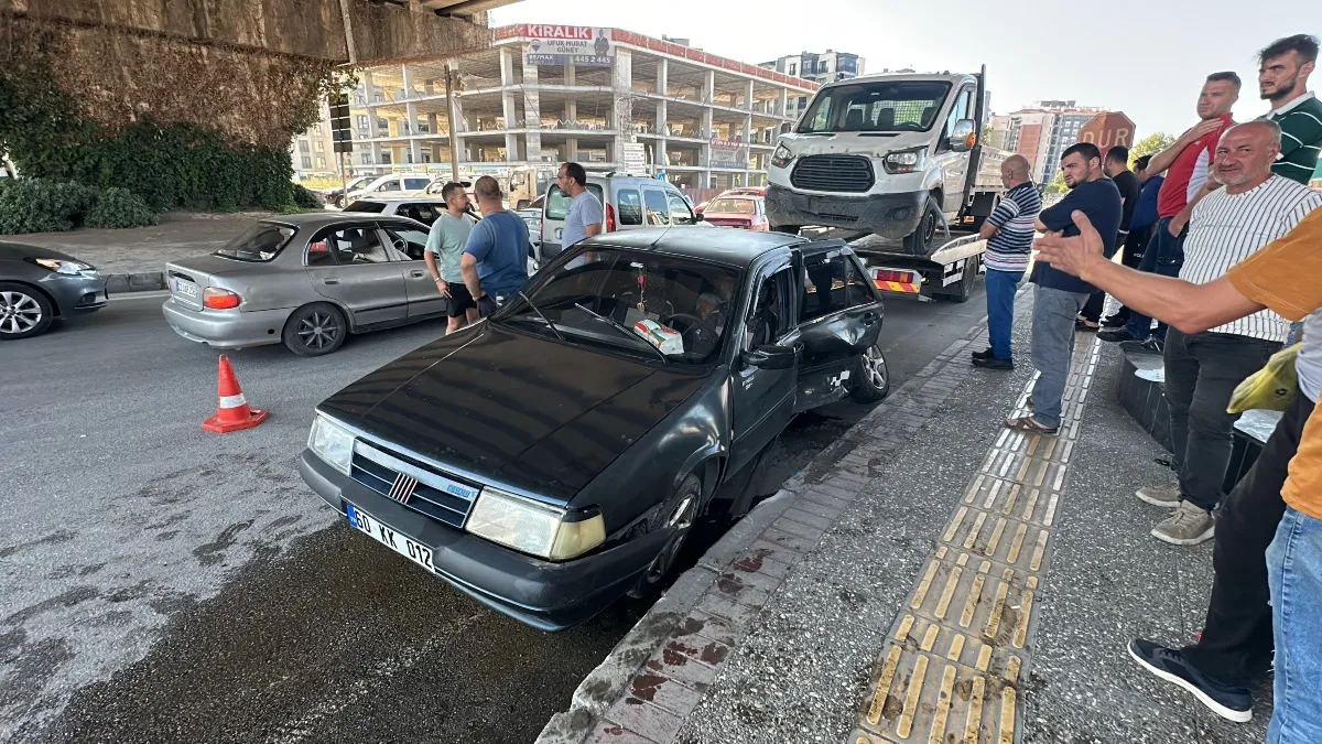 Samsun’da kamyonet ile otomobil çarpıştı: 1 yaralı