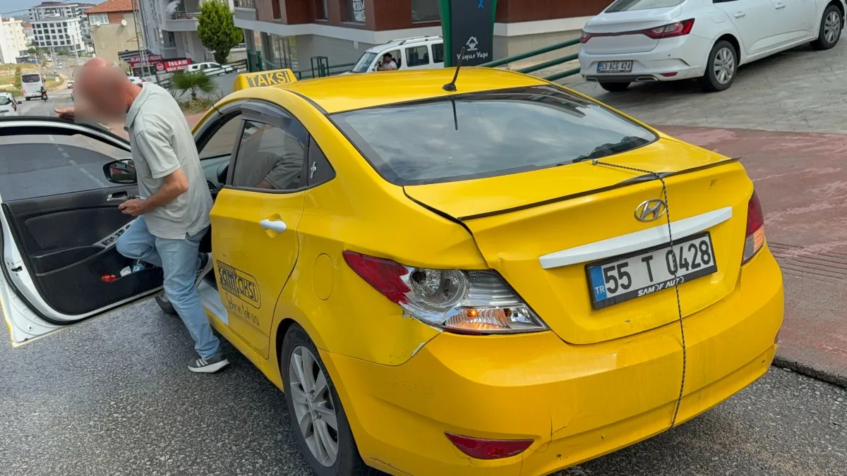 Samsun'da kamyonet ticari taksiye çarptı: 1 yaralı