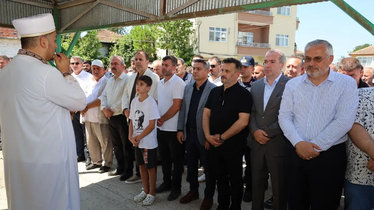 Samsun’da kanala düşen Emircan son yolculuğuna uğurlandı