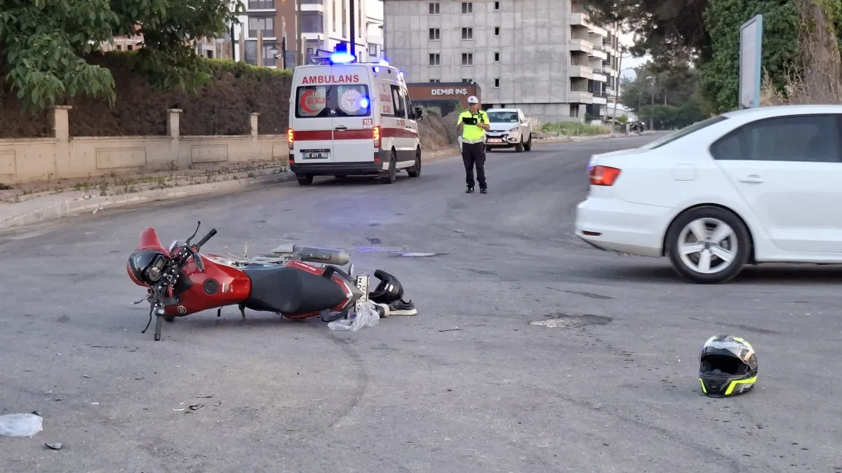 Samsun'da motosikletli kuzenler kazada yaralandı