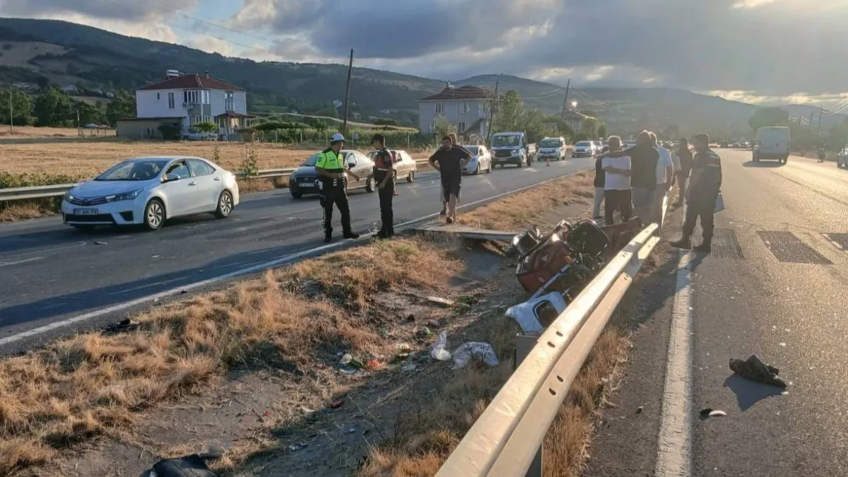 Samsun'da otomobil elektrikli bisikletle çarpıştı: Yaralılar var