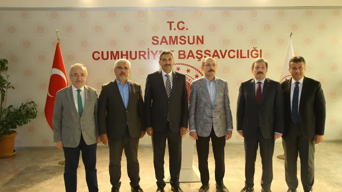 Samsun'da protokolden 'hayırlı olsun' ziyareti