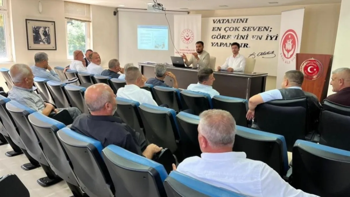 Samsun'da sosyal hizmet atağı: 11 ilçede muhtarlar vaka tespiti için eğitildi