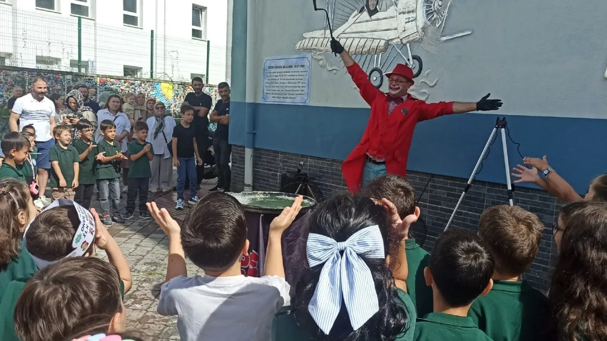 Samsun’da Uyum Haftası’na palyaçolu ve uzay temalı başlangıç