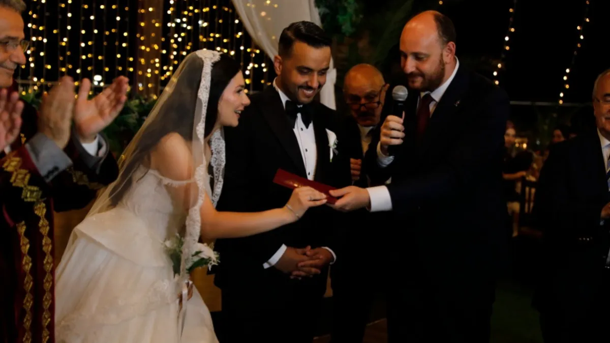 Samsun’daki nikah töreninde siyasiler buluştu