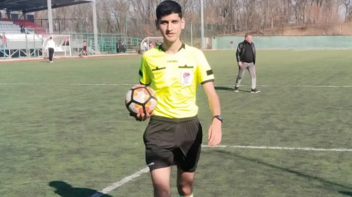 Samsunlu Kurtça Sefa Demir'in hedefi başarılı hakem olmak