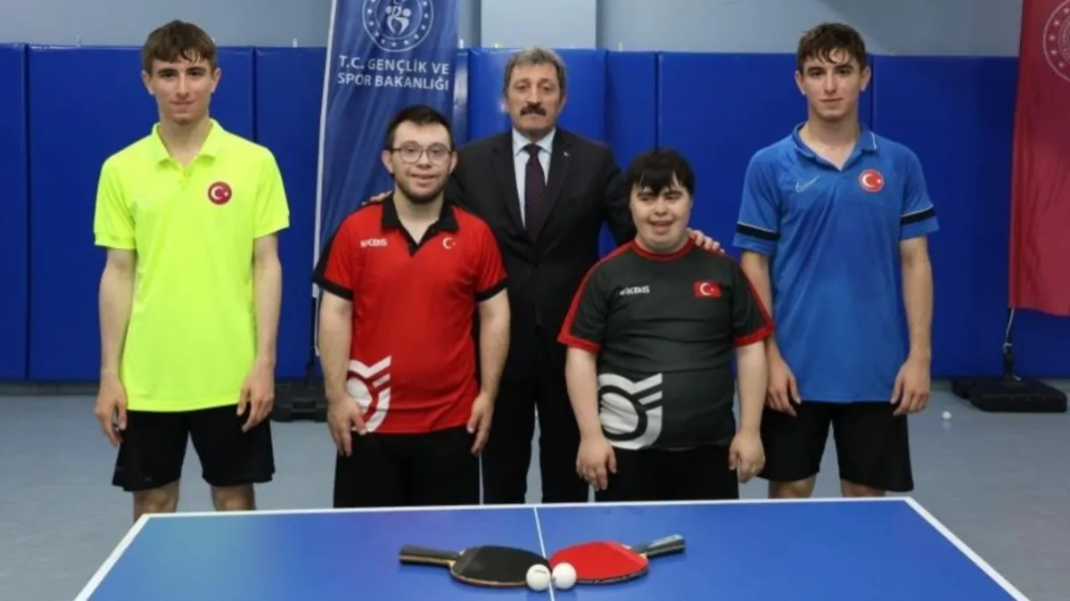 Samsunlu milli sporculara Vali Tavlı’dan moral