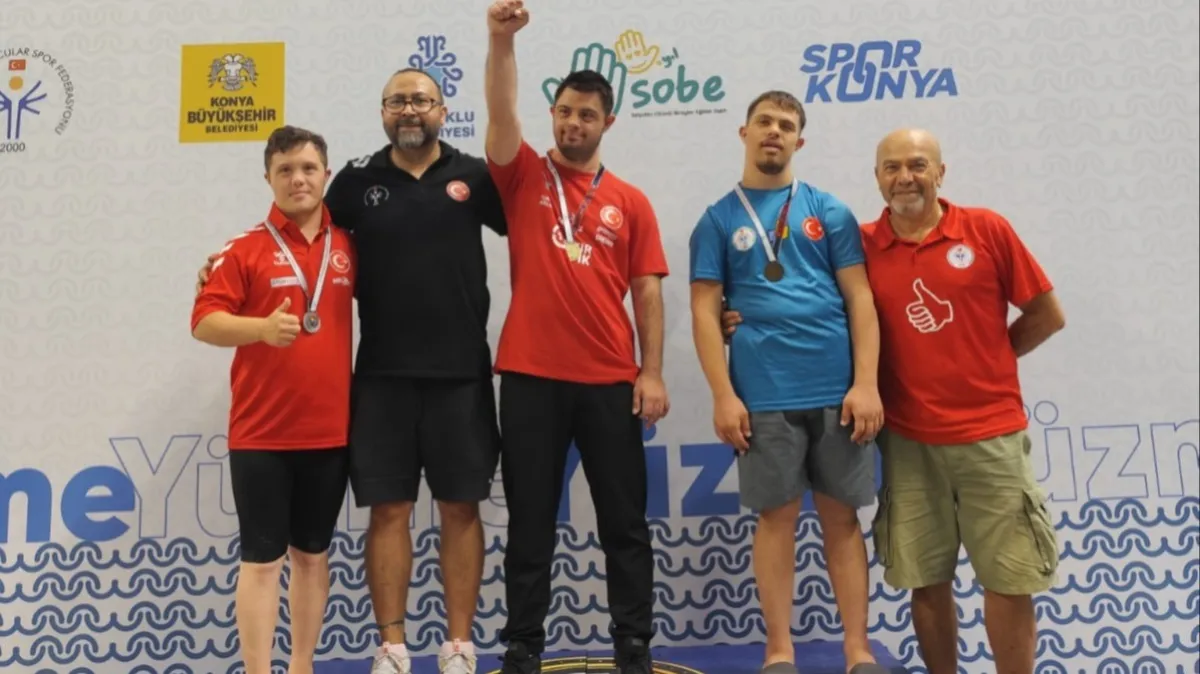 Samsunlu özel sporcu yüzmede 4 madalya kazandı