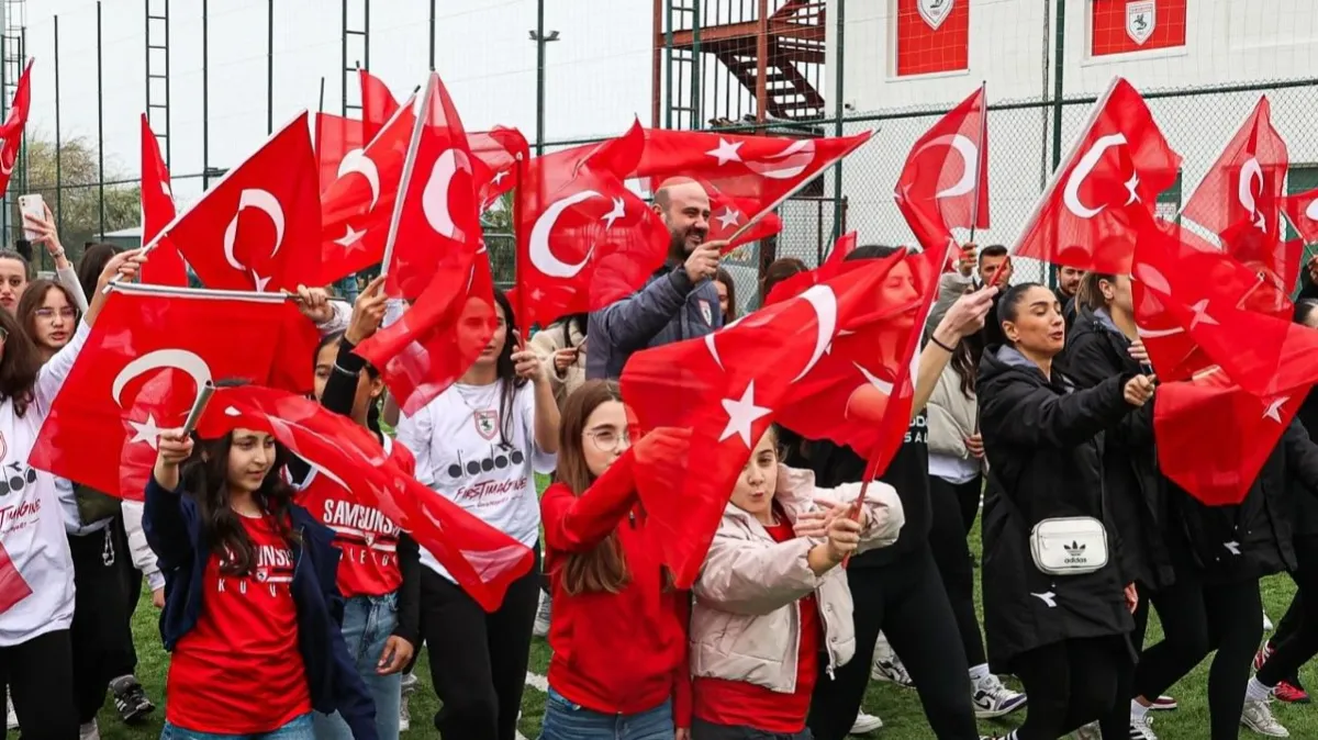 Samsunspor kız çocuklarıyla sahaya çıkacak