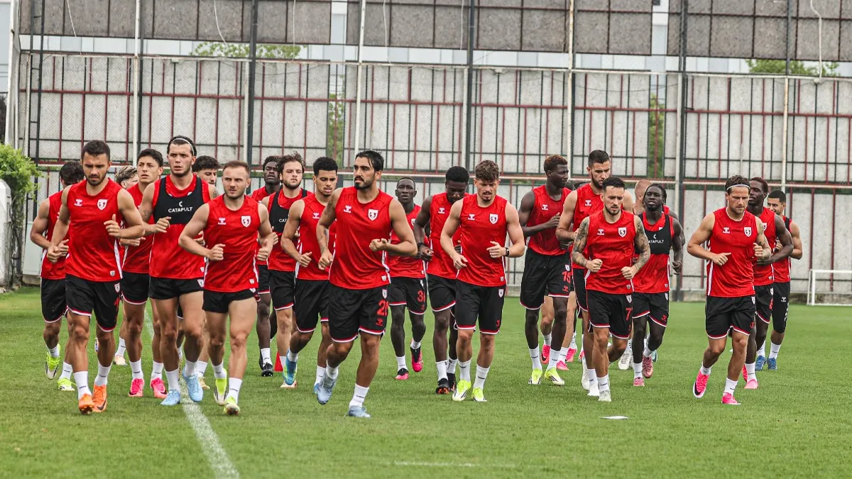 Samsunspor’da yeni sezon hazırlıkları Nuri Asan’da sürdü
