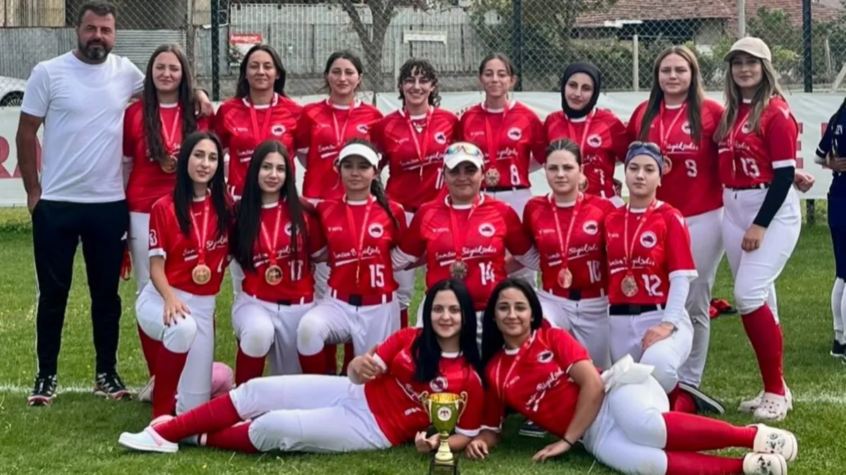 SBB Softbol takımı Türkiye 3.sü