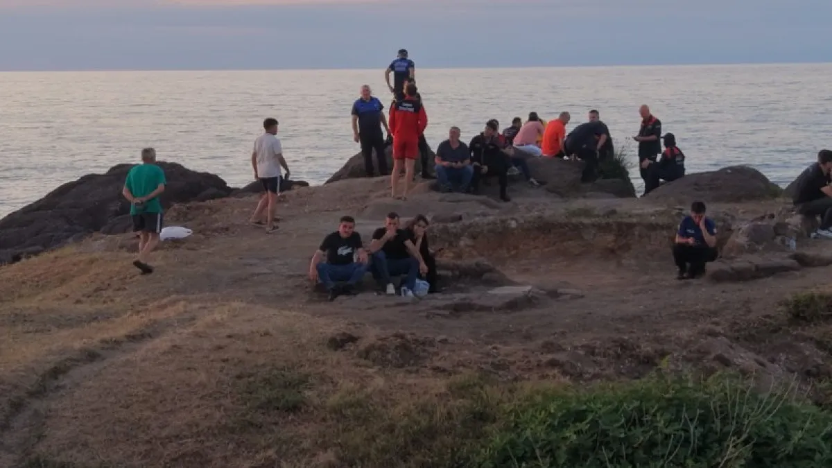 Serinlemek isterken akıntıya kapıldı: Ordu ve Samsun ekipleri denizden tarama yapıyor