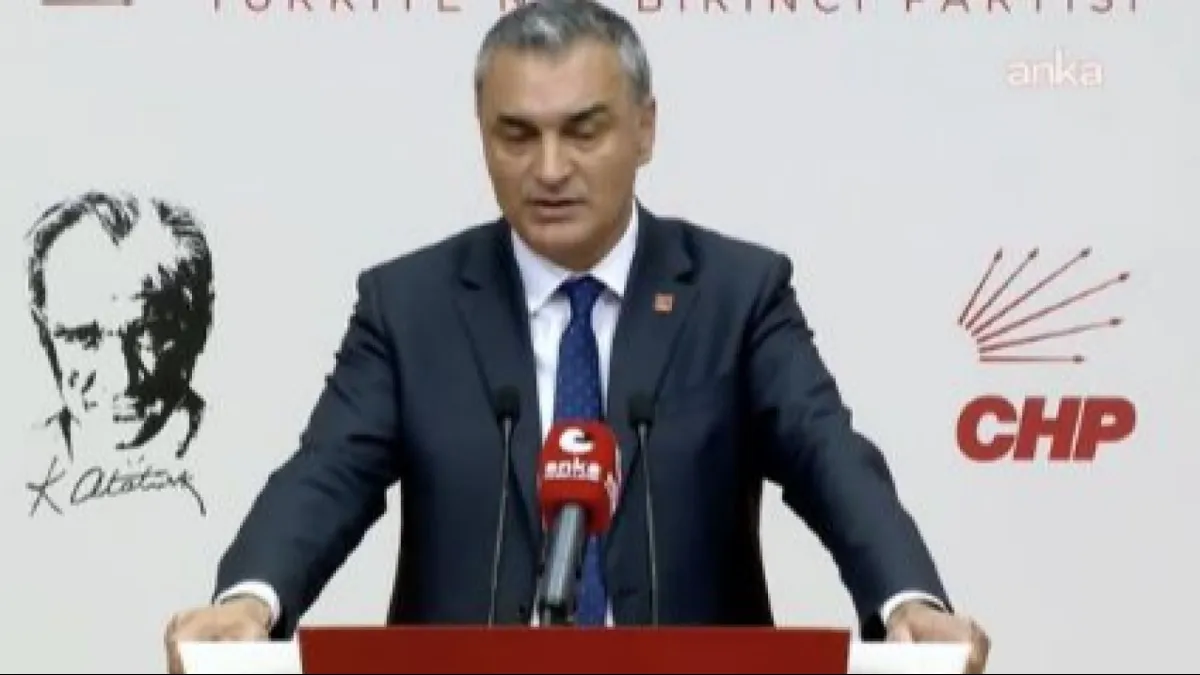 Son dakika: CHP Sözcüsü Müslim Sarı, MYK toplantı sonrası açıklamalarda bulunuyor