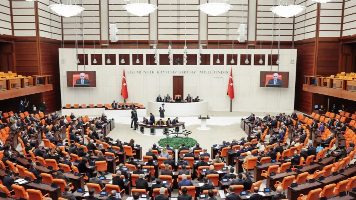 TBMM'de gerginlik : AK Parti ve CHP Milletvekilleri arasında Deniz Göktaş tartışması