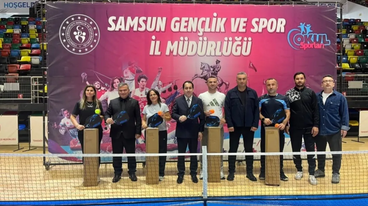Tekkeköy'de öğretmenlere pickleball eğitimi verildi