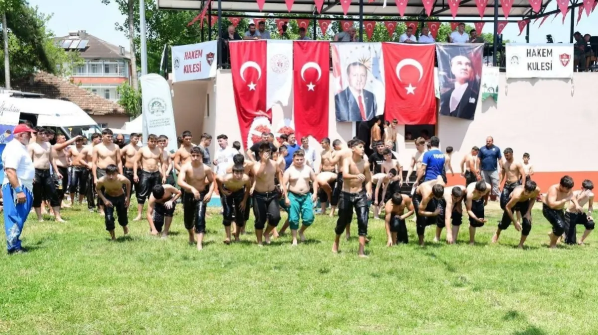 Terme’de 101 yıllık güreş geleneği yeniden er meydanına taşınıyor