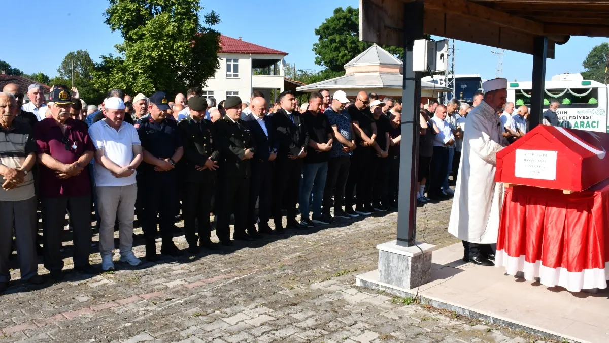 Termeli Kıbrıs gazisi hasan yanal son yolculuğuna uğurlandı