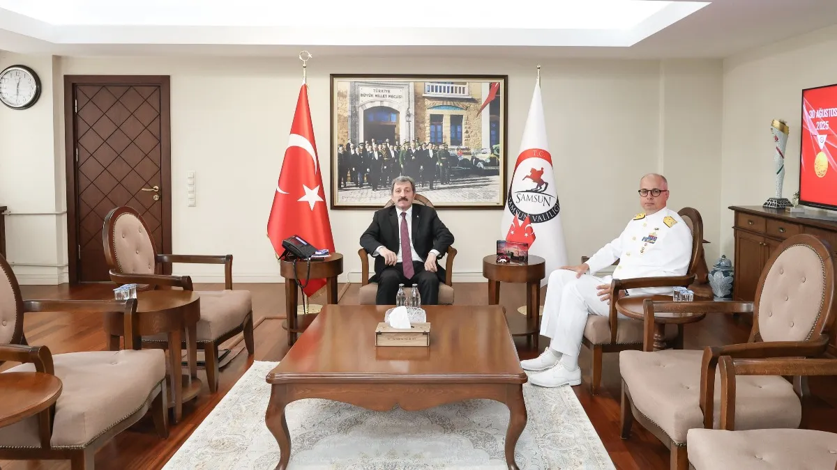 Tuğamiral Gökmen Gücüyen, SG Karadeniz Bölge Komutanlığı görevine başladı