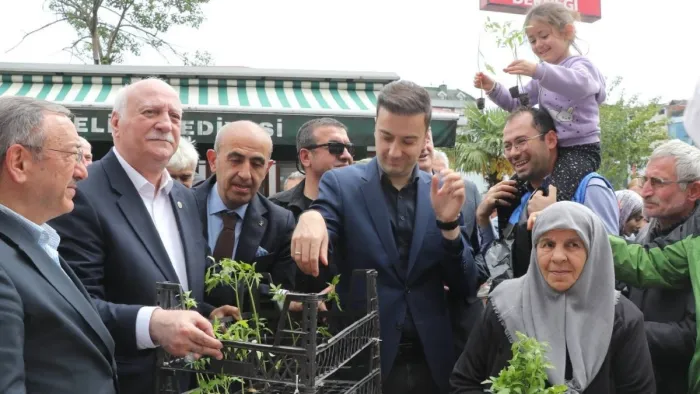 TZOB Genel Başkanı Bayraktar'dan çay üreticisine taban fiyat uyarısı