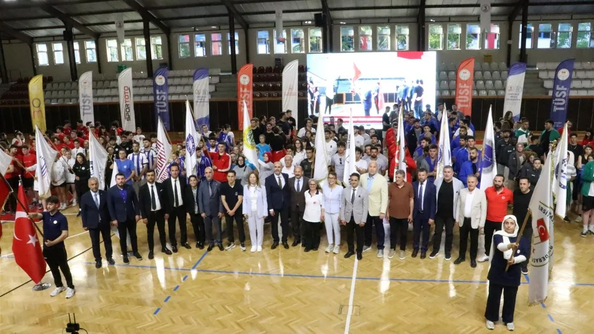 Ünilig Yaz Sporfest heyecanı Samsun'da başladı