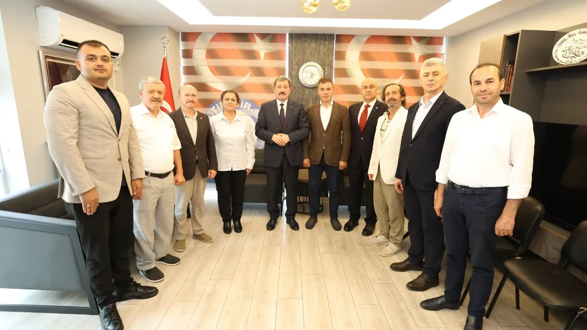 Vali Orhan Tavlı’dan Memur-Sen Samsun İl Temsilciliği’ne ziyaret