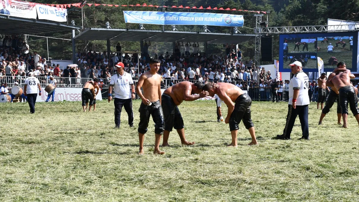 Vezirköprü'de Kunduz Yağlı Güreşleri'nde başpehlivan belli oldu