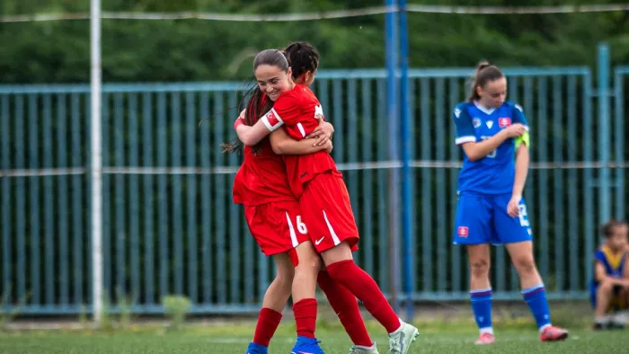 Yasemin Gür U16 kız milli takımı şampiyon oldu