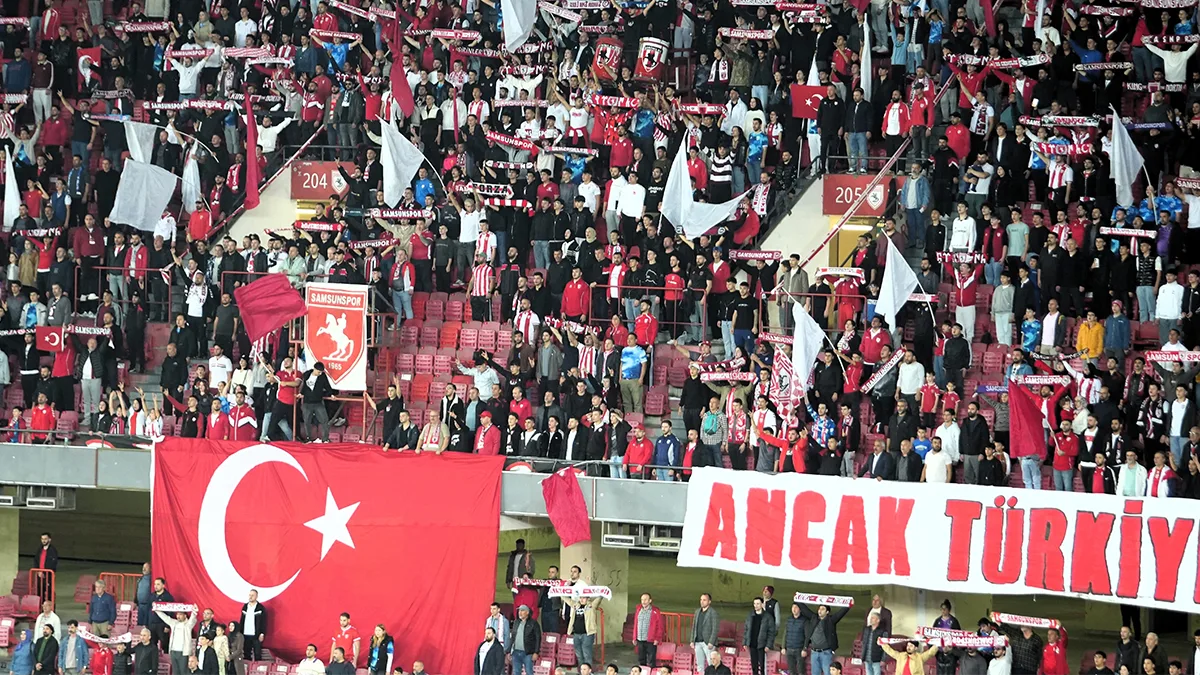 Samsunspor-Amedspor maçında Atatürk ve Cumhuriyet mesajı!