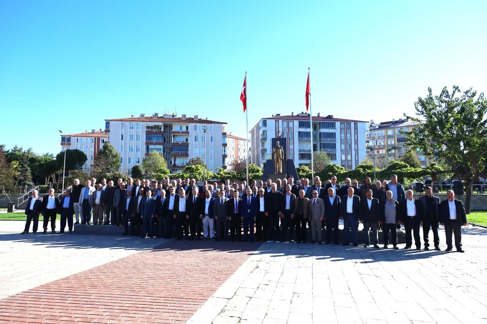 Bafra’da 19 Ekim Muhtarlar Günü kutlandı