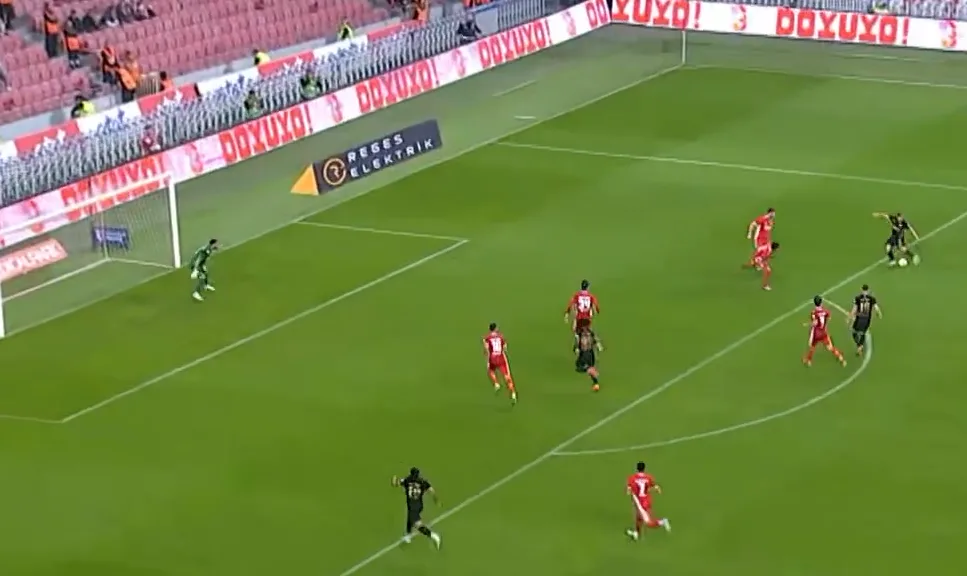 Samsunspor'un mağlubiyetine neden olan gol haftanın en iyileri arasında - 2