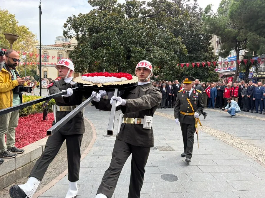 Samsun'da 1919 metrelik Türk bayrağıyla Cumhuriyet coşkusu - 1