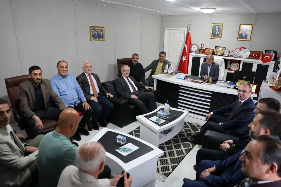 AK Parti Samsun’dan Samsun ASKF Başkanı Şener Aydın’a ziyaret