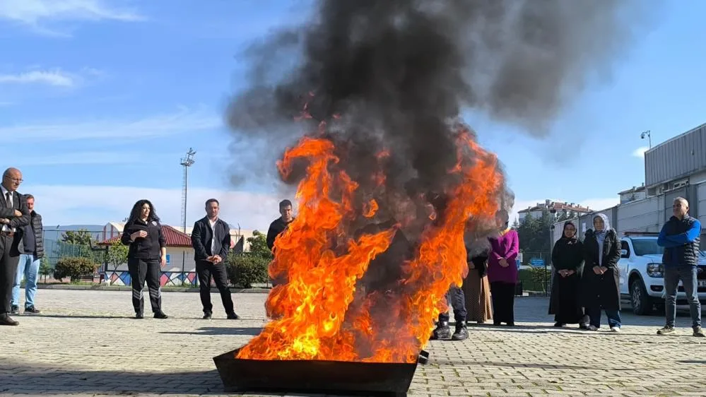 Vezirköprü’de personele yangın söndürme eğitimi ve tatbikatı