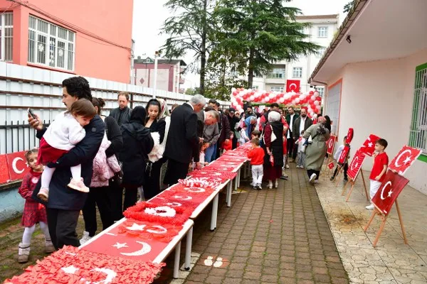 Terme'de Şanlı Türk Bayrağı Sergisi düzenlendi