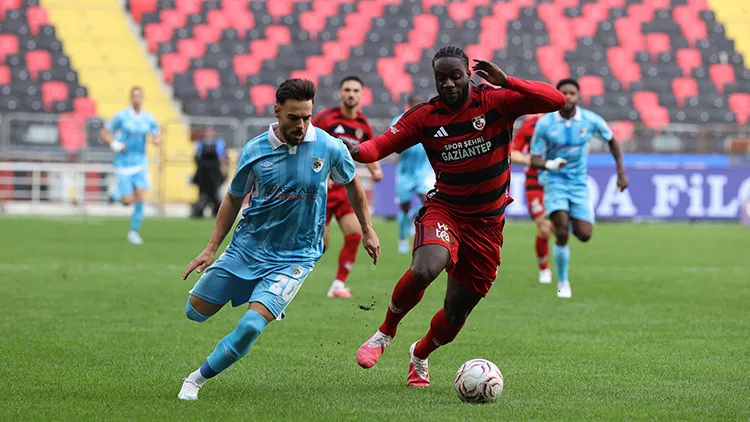 Süper Lig'de 9. haftaya damga vuran olaylar neler? İşte oynanan maçların özetleri... - 3
