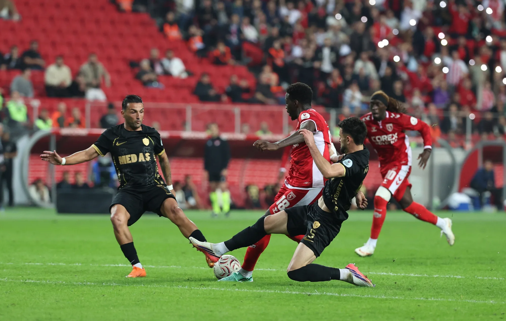 Samsunspor'un efsanesi Celil Sağır'dan Amedspor yenilgisi sonrası sert mesaj - 5