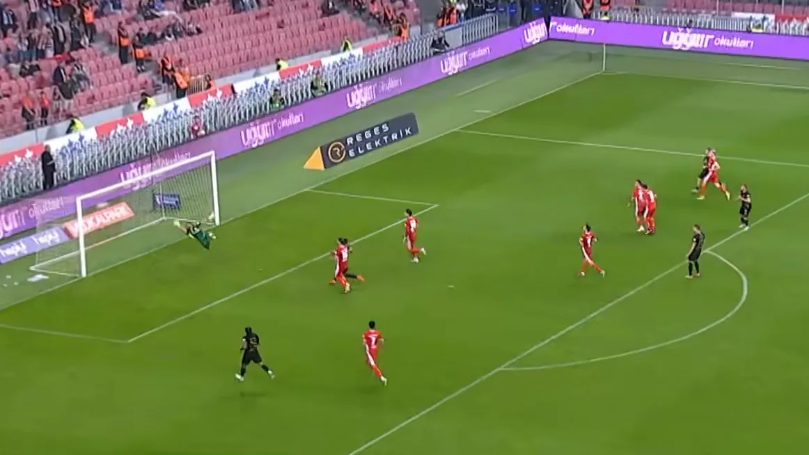 Samsunspor'un mağlubiyetine neden olan gol haftanın en iyileri arasında - 3