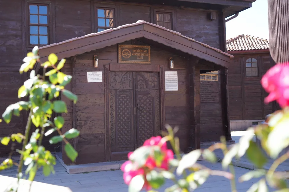Samsun'da odun diye satılan 300 yıllık cami! 50 lirayla kurtarıldı