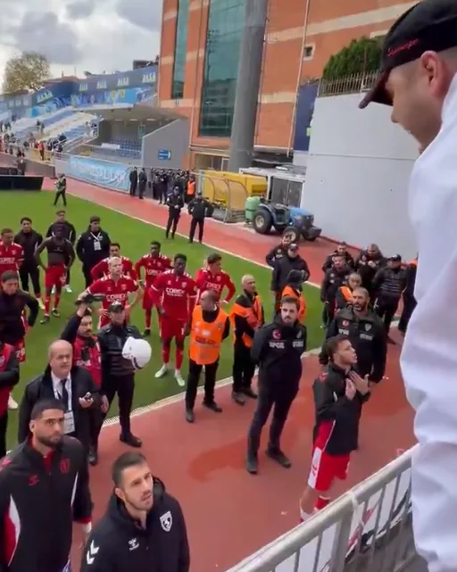 Samsunspor taraftarı isyan etti! Emre Kılınç'ın "Haklısınız" sözleri sosyal medyada gündeme oturdu...