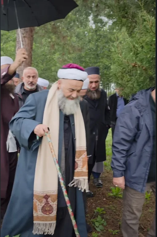 Cübbeli Ahmet Hoca Samsun'da! Aile kabirlerini ziyaret etti