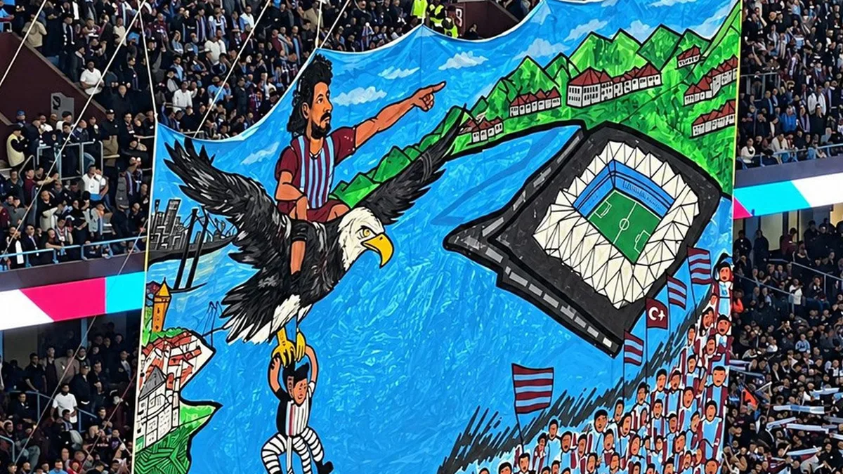Trabzonspor tribünlerinde tepki çeken Salah koreografisi