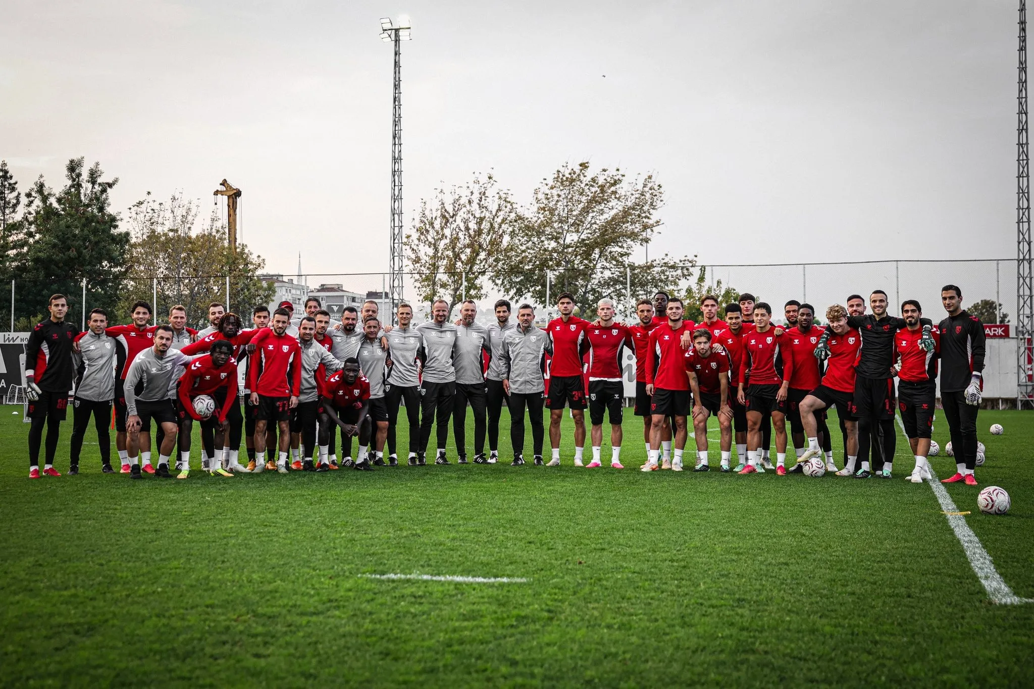 Samsunspor'dan birlik mesajı: “Yeni bir sayfa, yeni bir başlangıç”