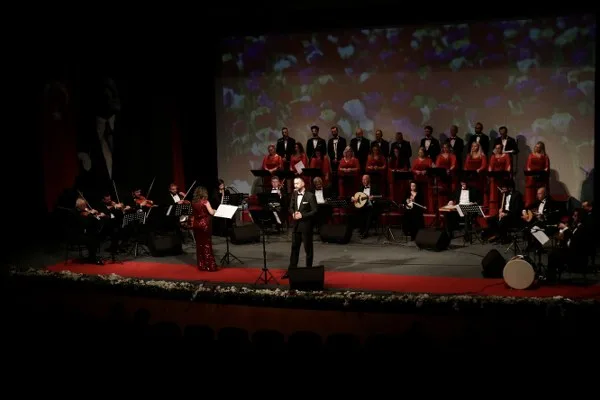 Samsun Devlet Klasik Türk Müziği Korosu "1923'ten Sonsuza" konseri verdi