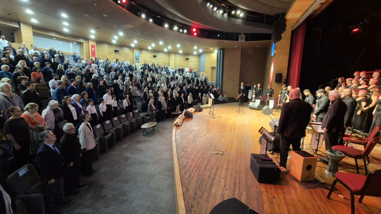 Samsun'da Cumhuriyet coşkusu! SAYSAD'dan ilk konser