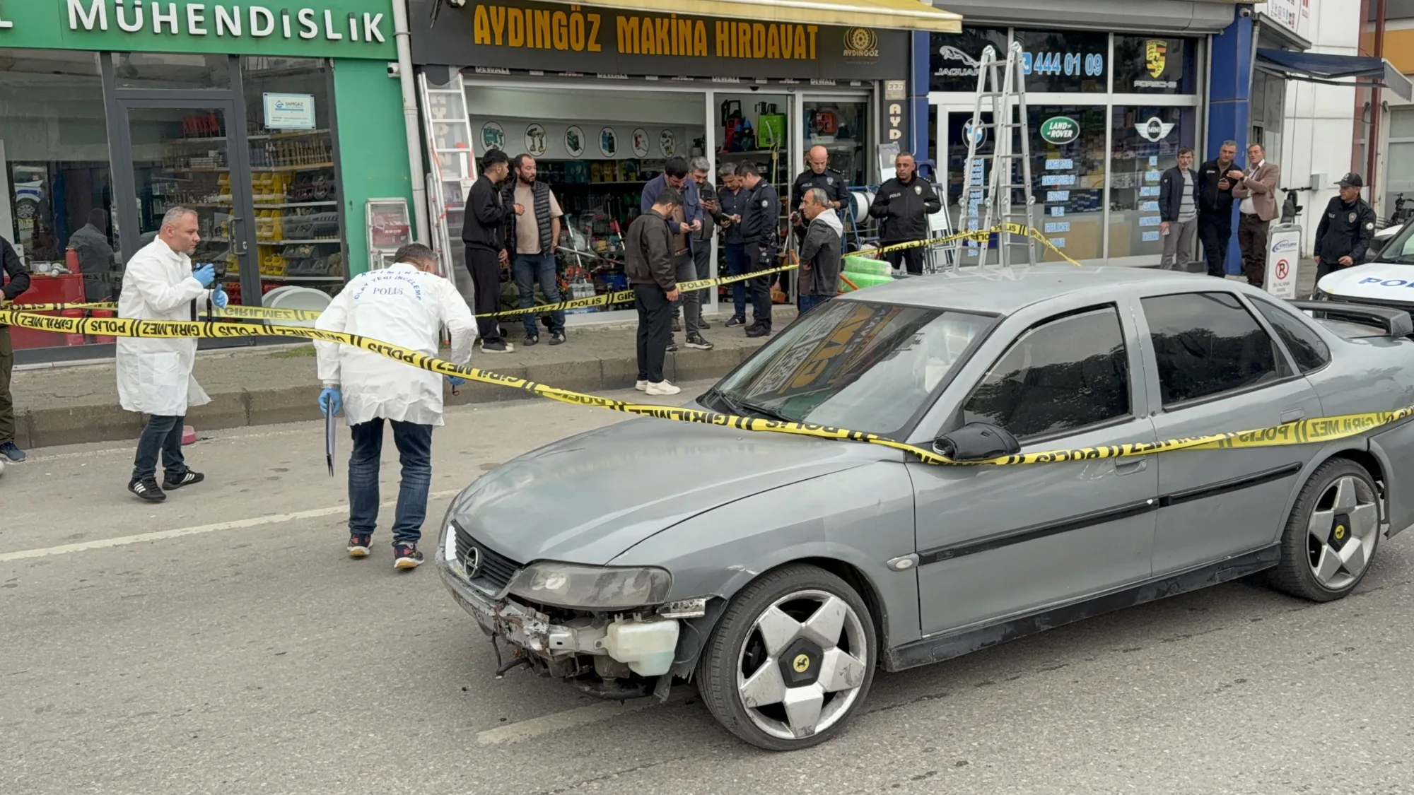 Samsun'da aracının önü kesilen kişiye bıçaklı saldırı