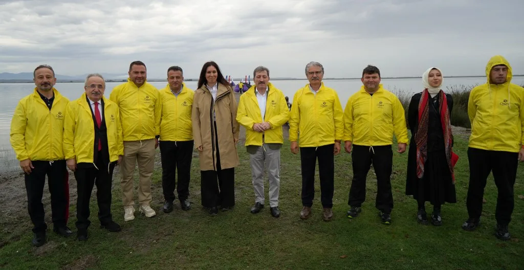 Kuş fotoğrafçıları, nadir türleri Samsun'da gözlemliyor