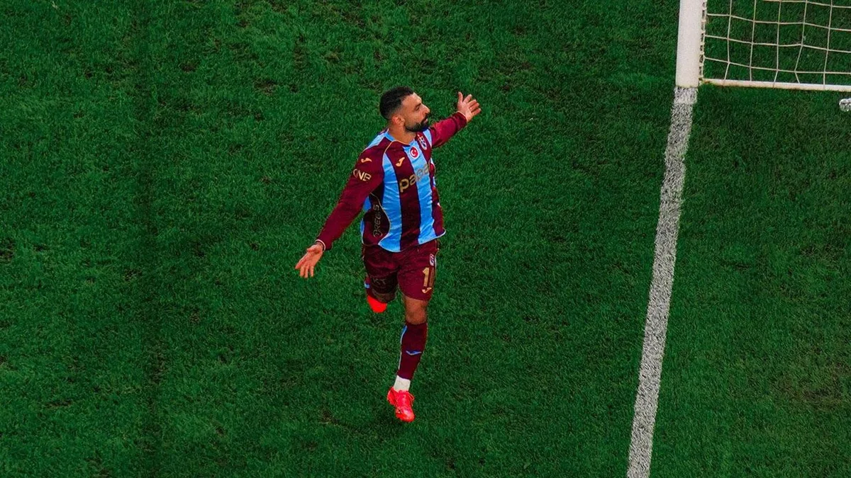 Trabzonspor derbide Beşiktaş'ı devirdi! Salah noktayı koydu
